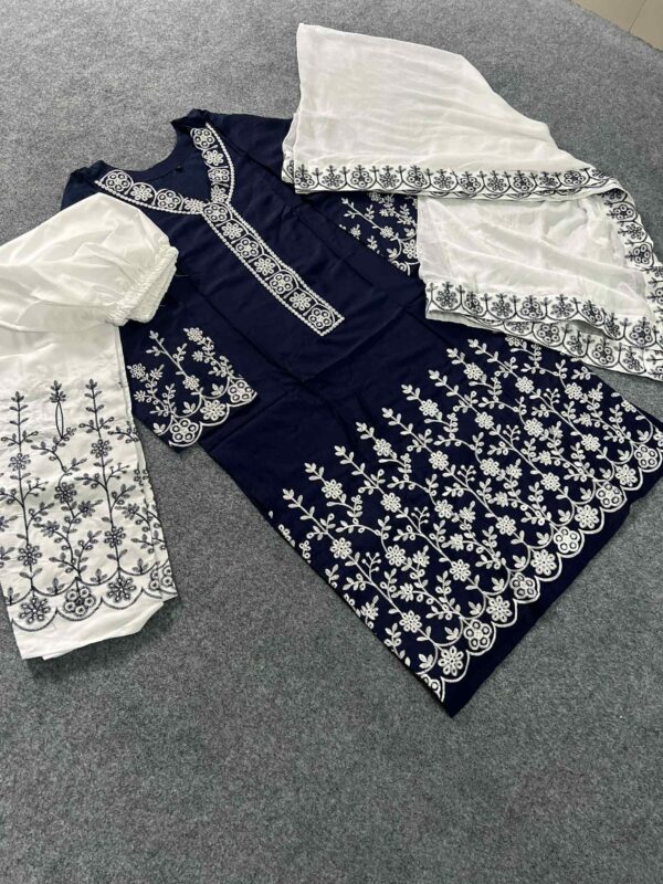 FB_IMG_1755059734679 Navy Blue A21